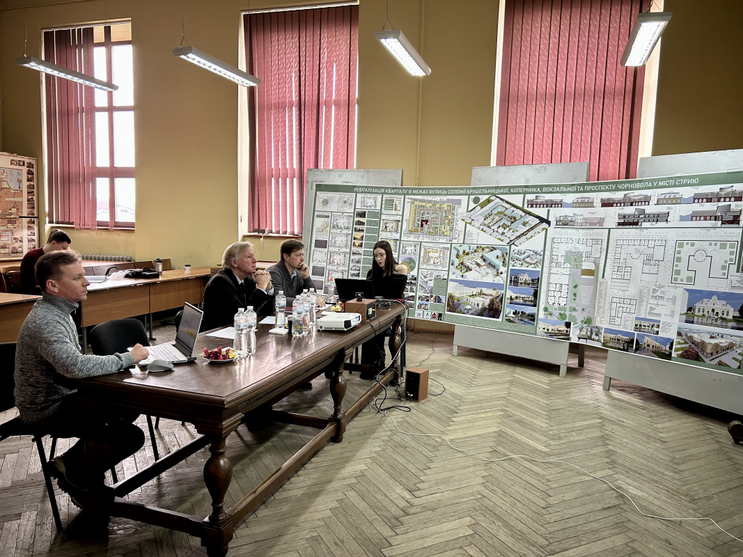 Фото із захисту робіт