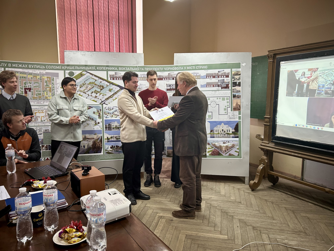 Фото із захисту робіт