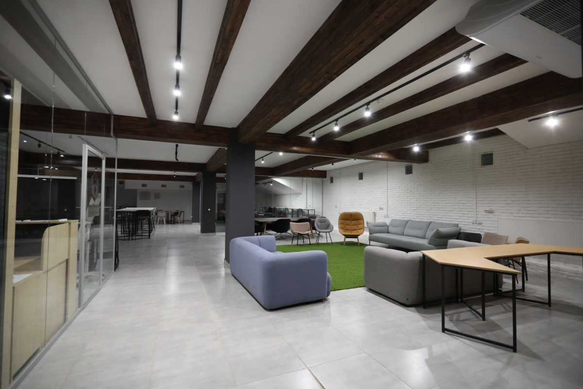 Фото з відкриття студентського простору