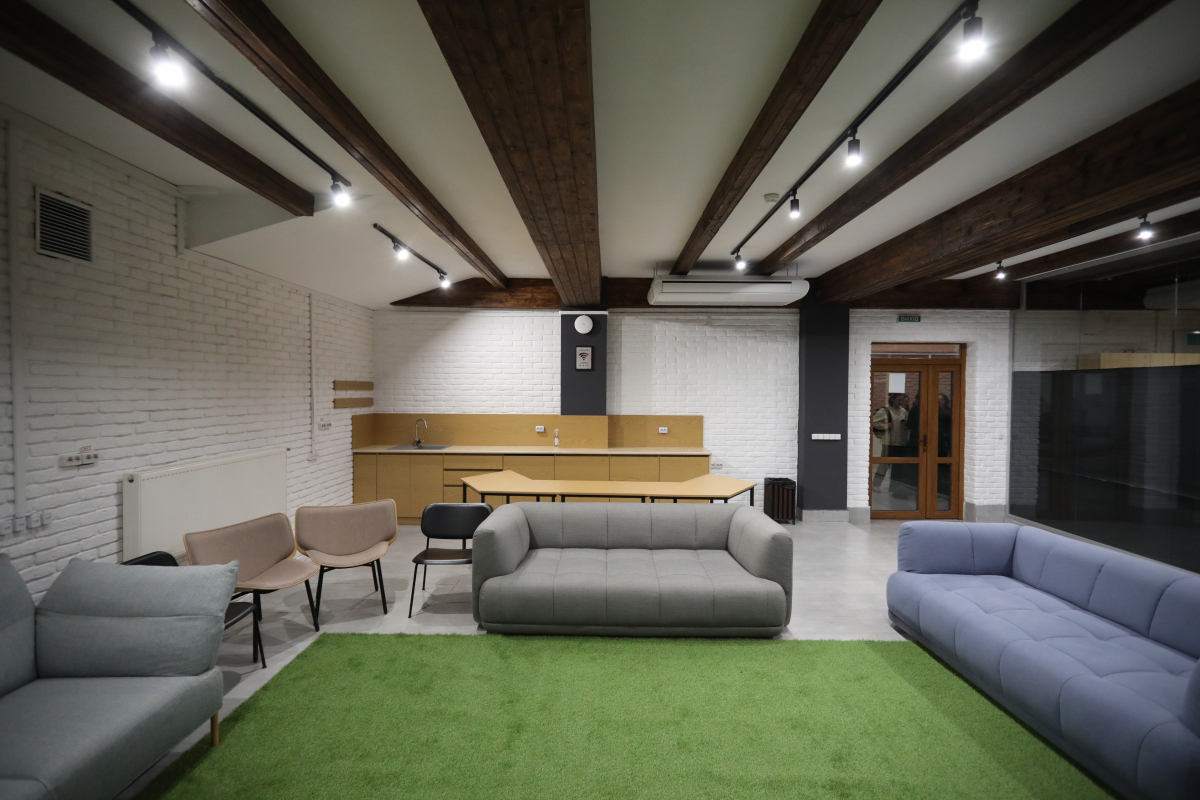 Фото з відкриття студентського простору