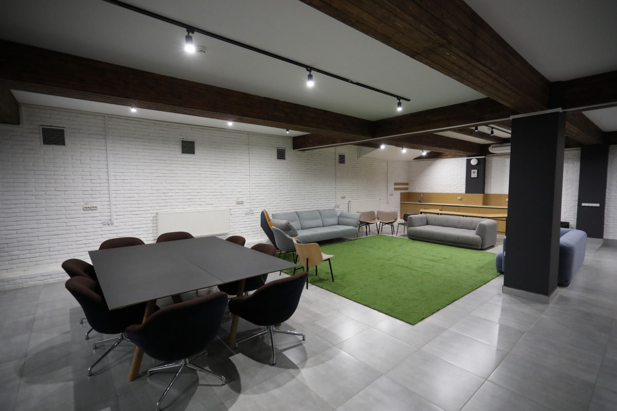 Фото з відкриття студентського простору