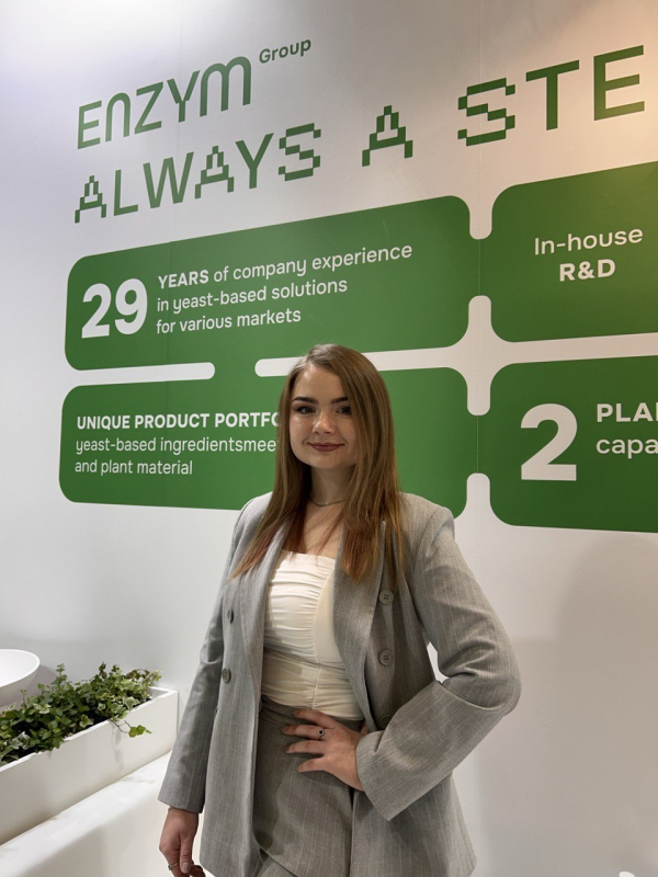 Анна Мірошниченко