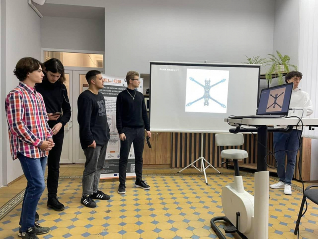 Фото із захисту робіт