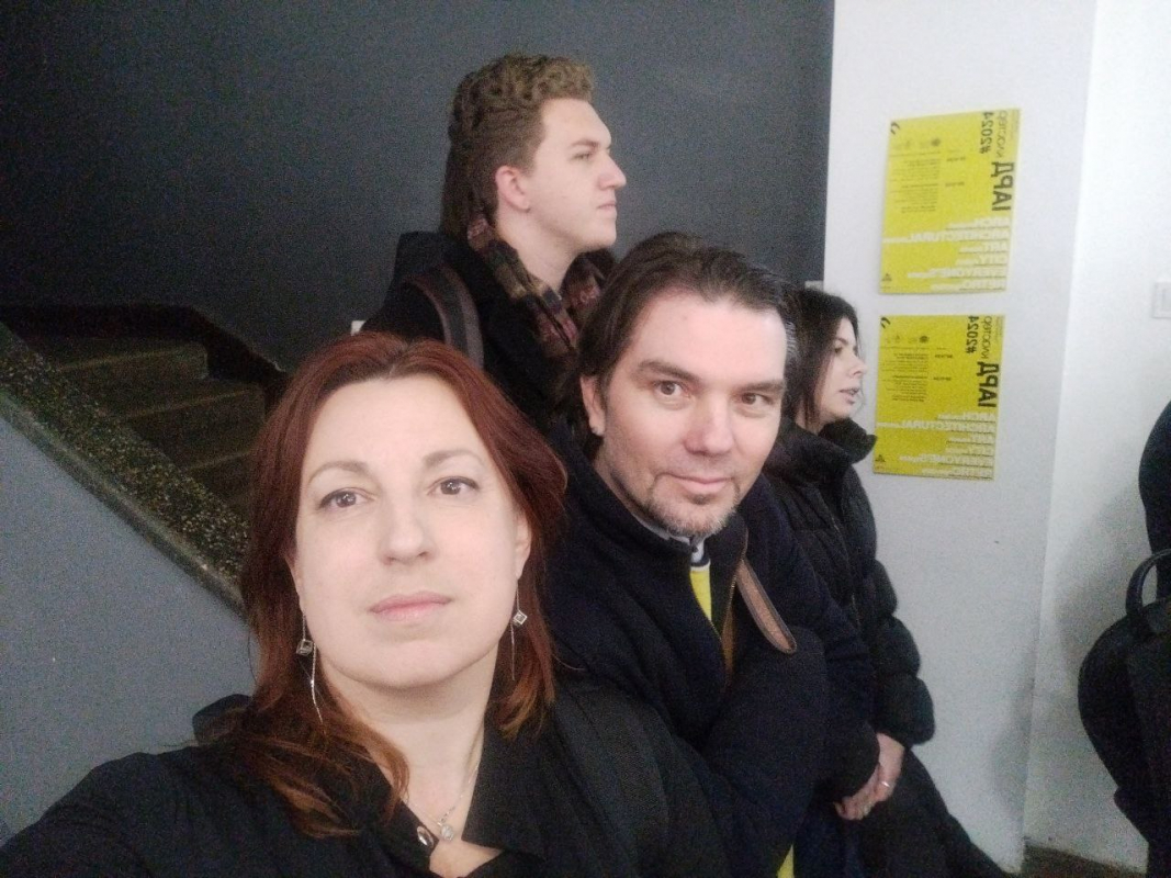 Фото із заходу