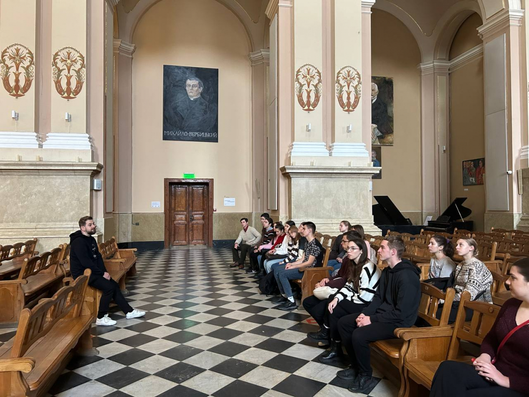 Фото з відвідин органного залу