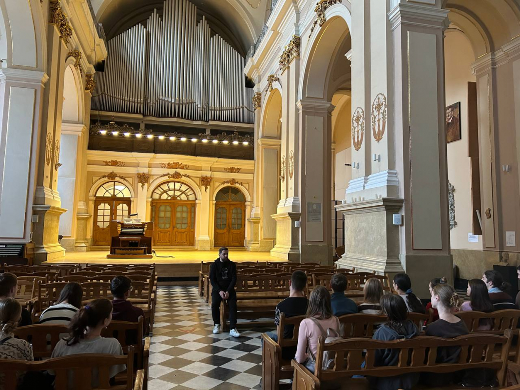 Фото з відвідин органного залу
