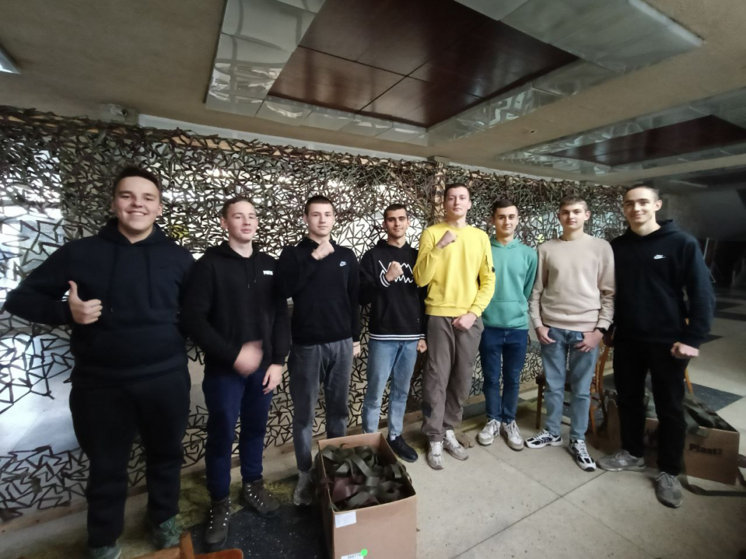 Фото з плетіння сіток