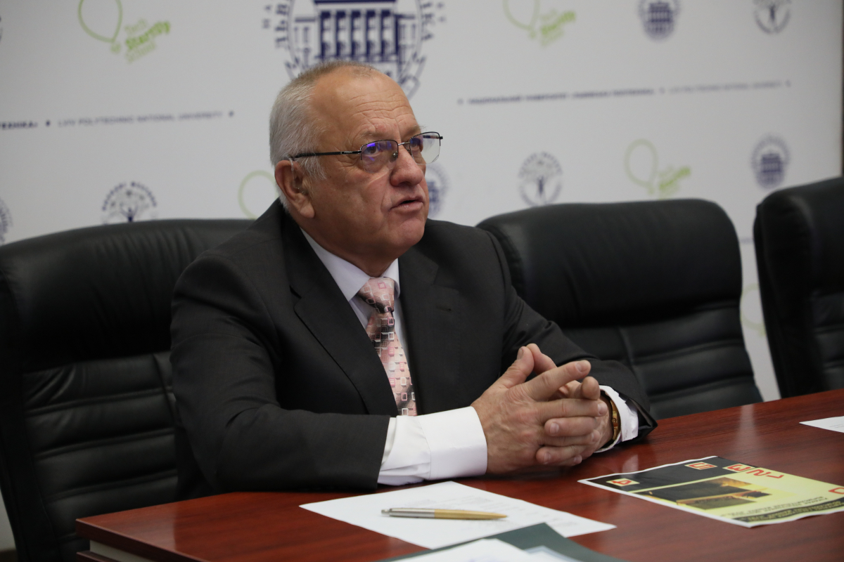 Фото із заходу у Львівській політехніці