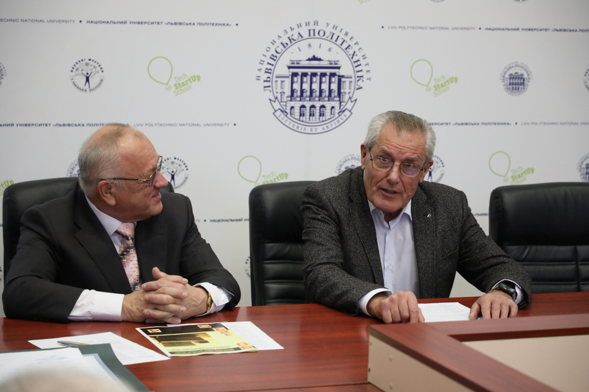 Фото із заходу у Львівській політехніці