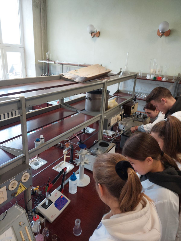 Сучасне обладнання від благодійників