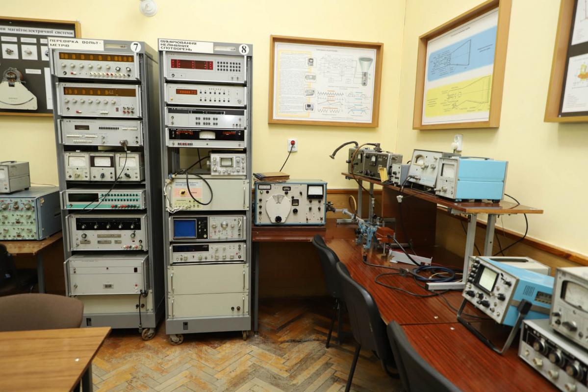 Навчально-дослідницька лабораторія метрології, радіотехнічних та телекомунікаційних вимірювань