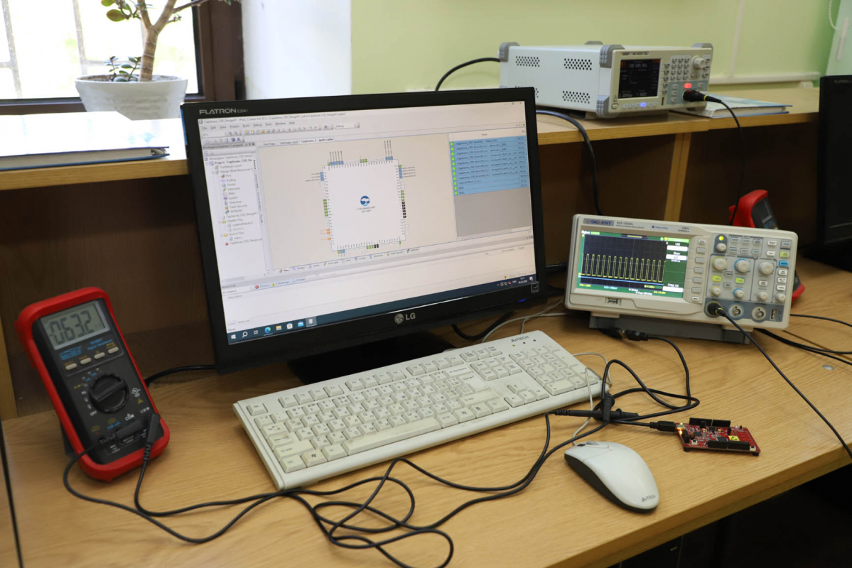 Навчально-дослідницька лабораторія програмно-апаратних радіоелектронних інформаційних систем