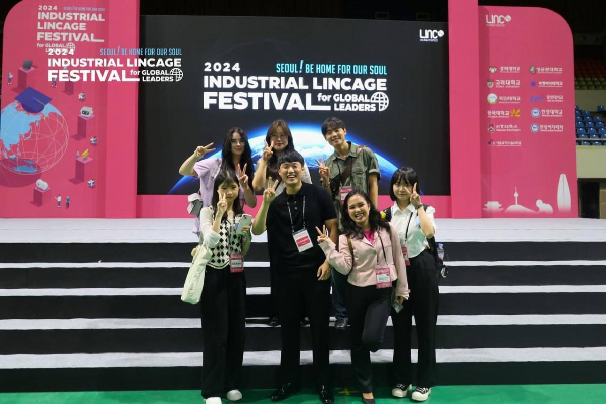 Фото зі стажування в Кореї