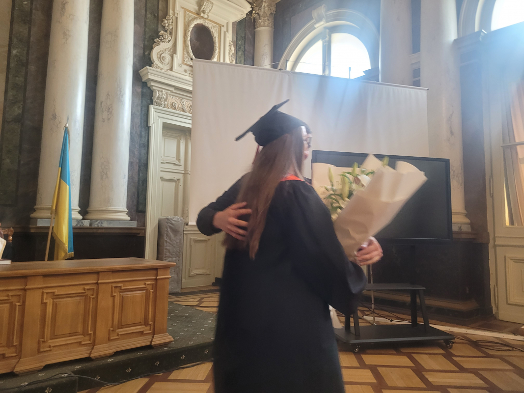 Фото із вручення дипломів