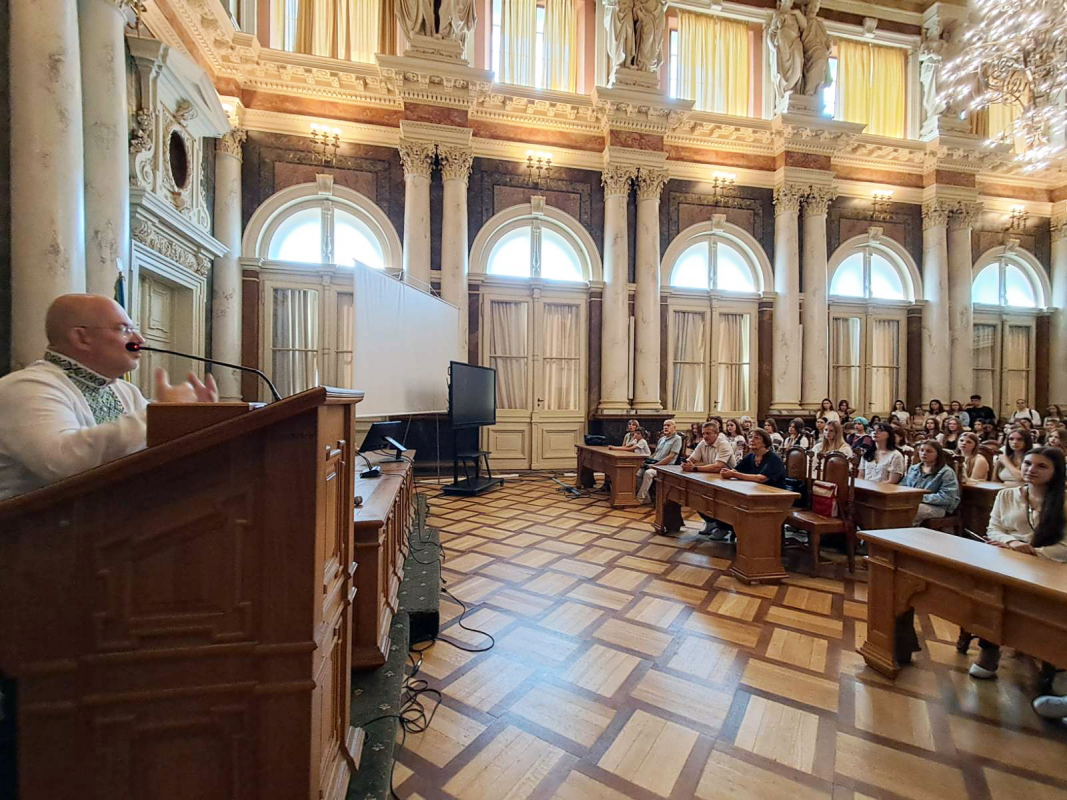 Фото з урочистої посвяти