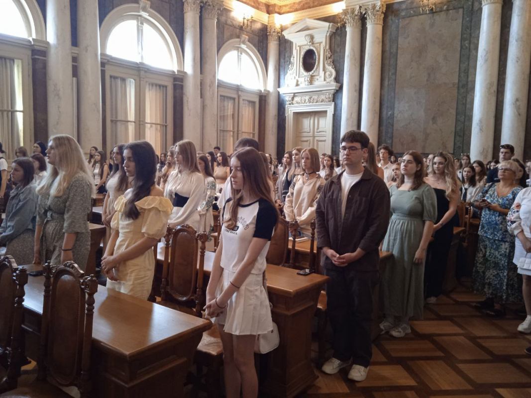 Фото з урочистої посвяти