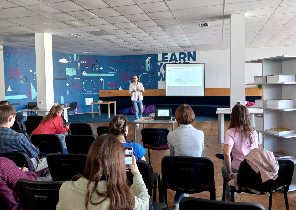 Фото із зустрічі у Львівській політехніці