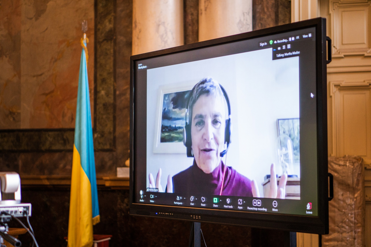 Фото із заходу програми