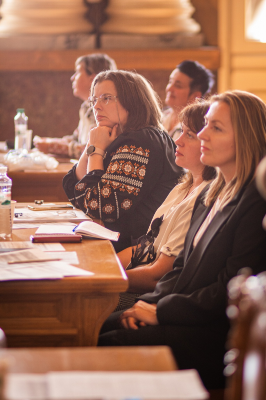 Фото із заходу програми