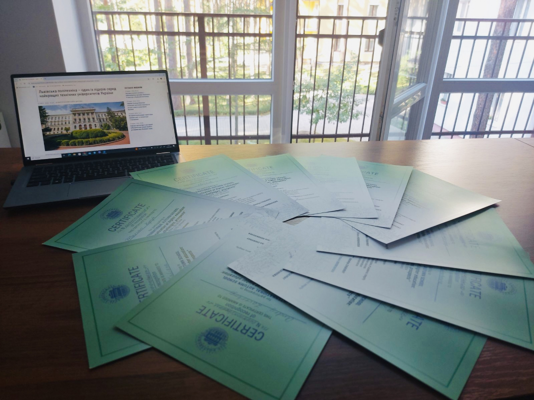 Фото з Осінньої школи