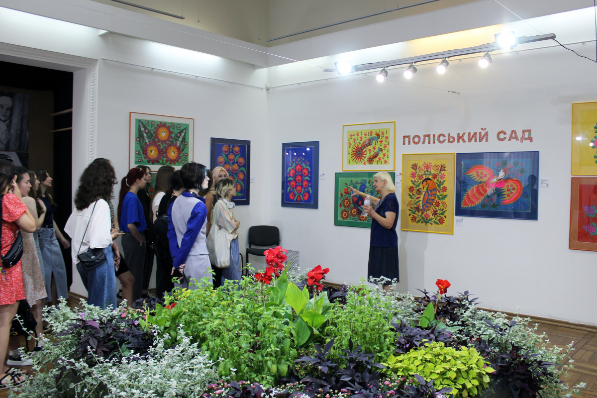 Фото з виставки