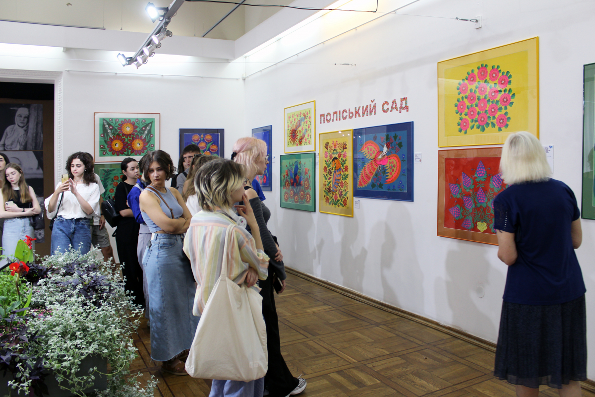 Фото з виставки