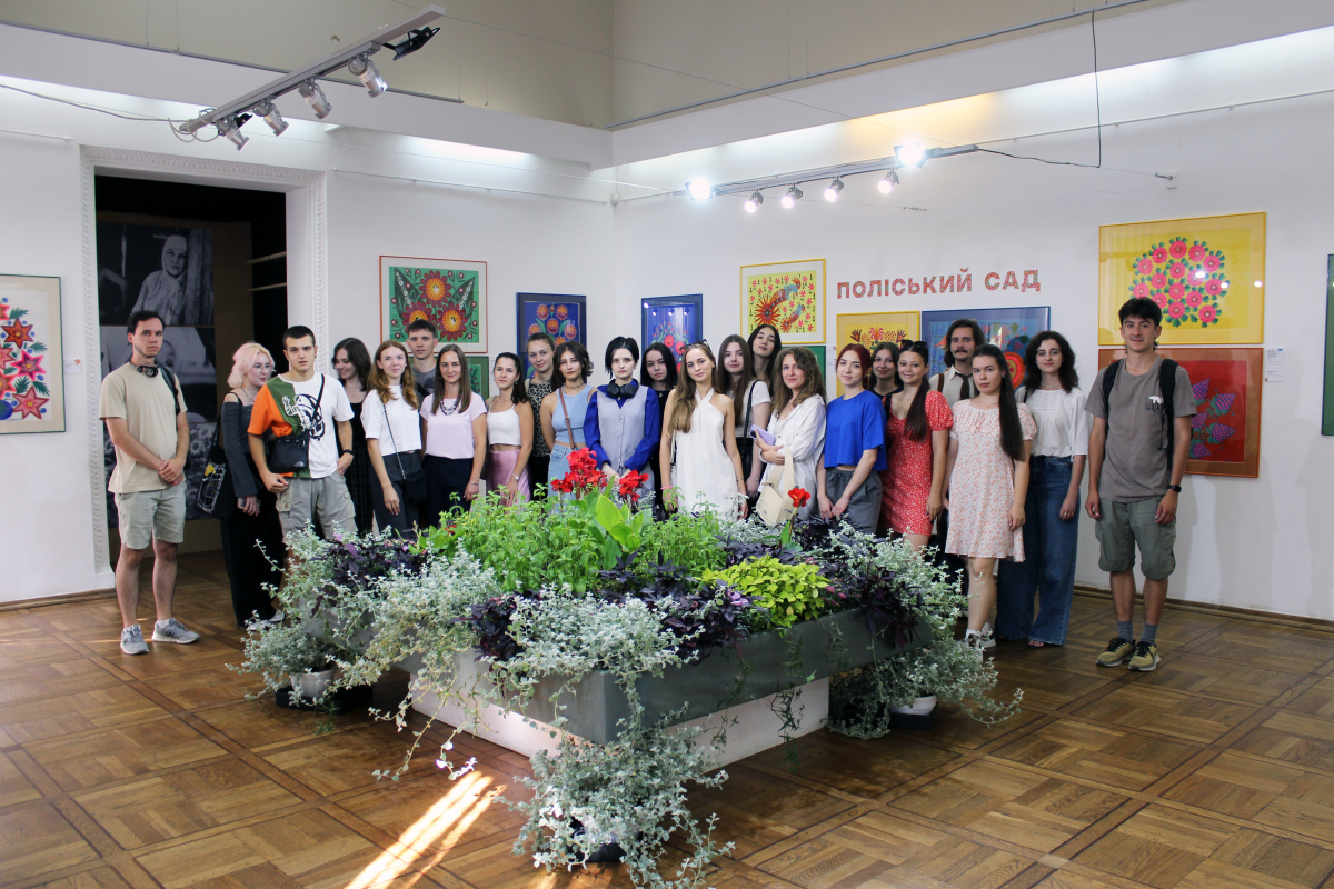 Фото з виставки