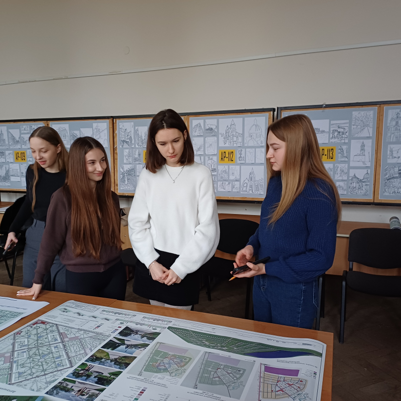 Фото із захисту робіт