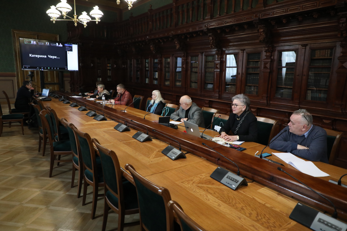 Фото із засідання