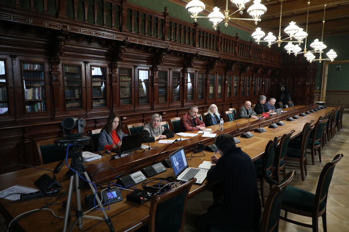 Фото із засідання