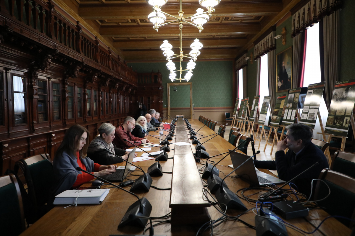 Фото із засідання