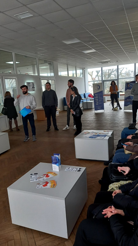 Фото з нагородження переможців олімпіади