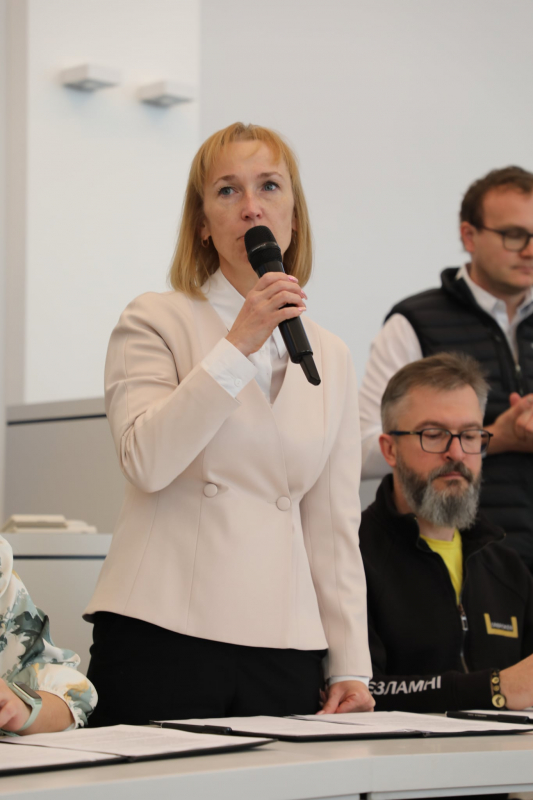 Фото з підписання меморандуму