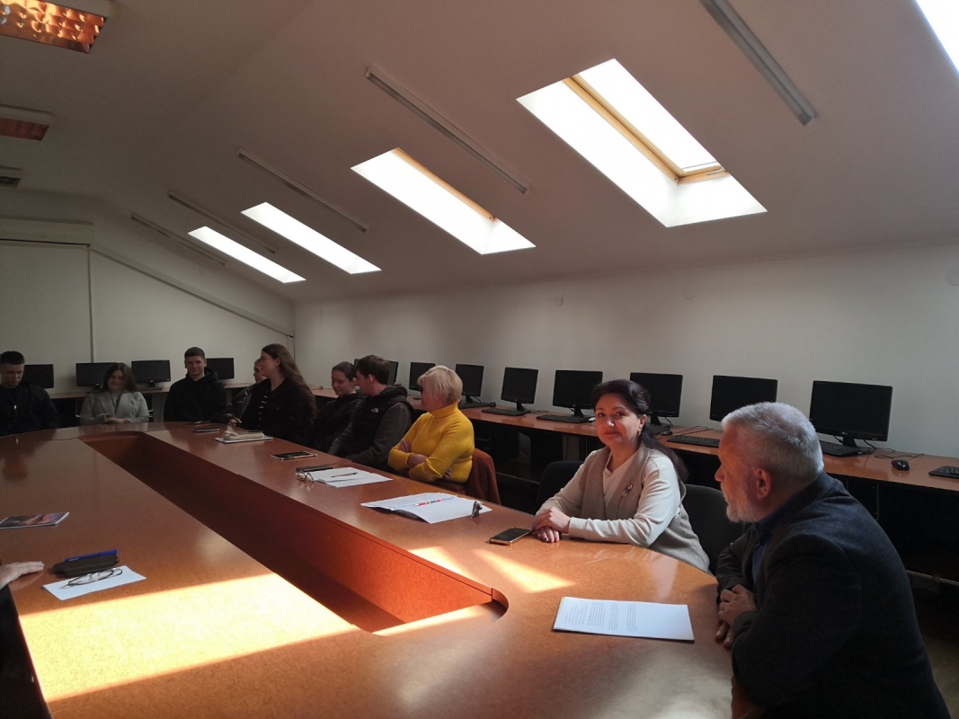 Фото з лекції