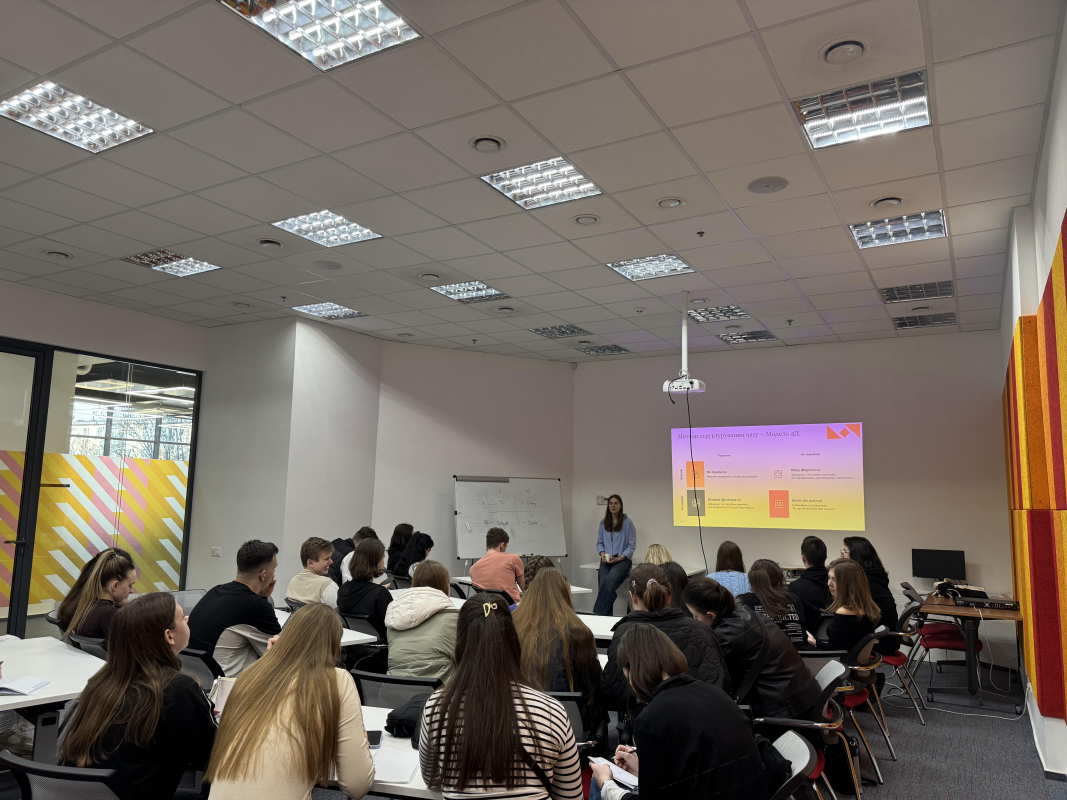 Фото із засідання гуртка