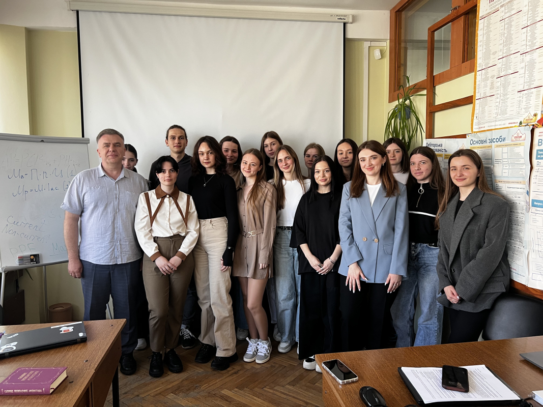 Фото із засідання гуртка