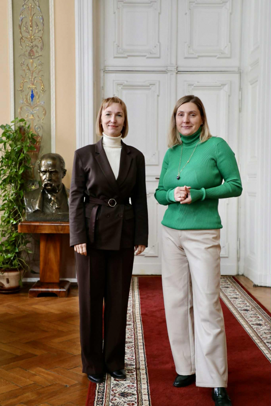 Фото з підписання меморандуму про співпрацю