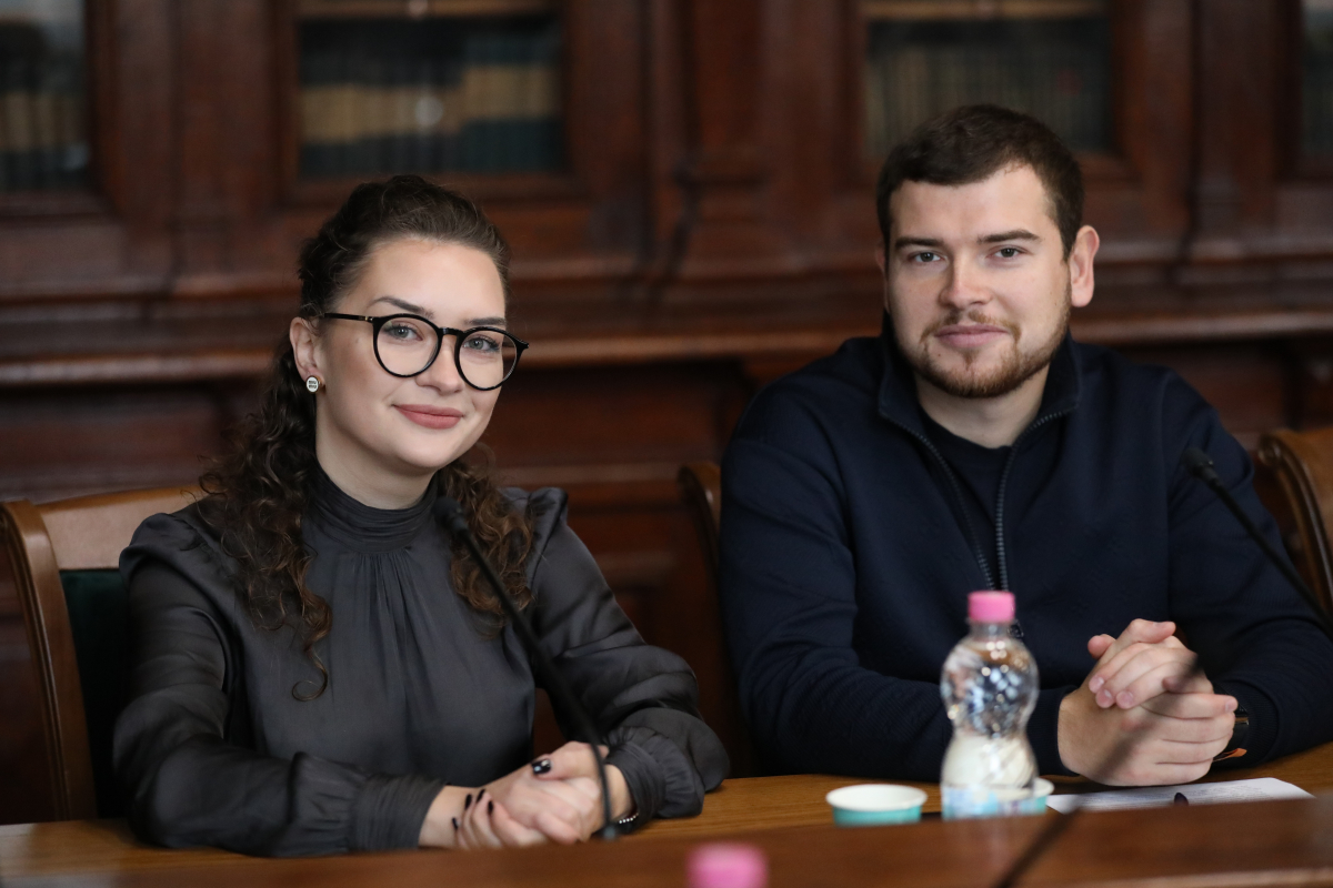 Фото із симпозіуму