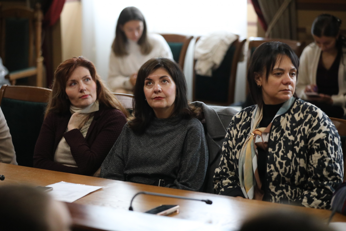 Фото із симпозіуму