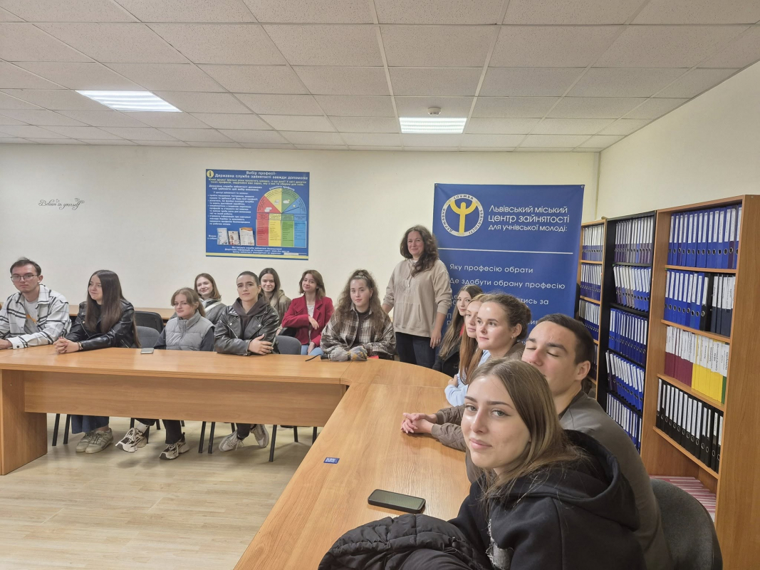 Фото з відвідин центру