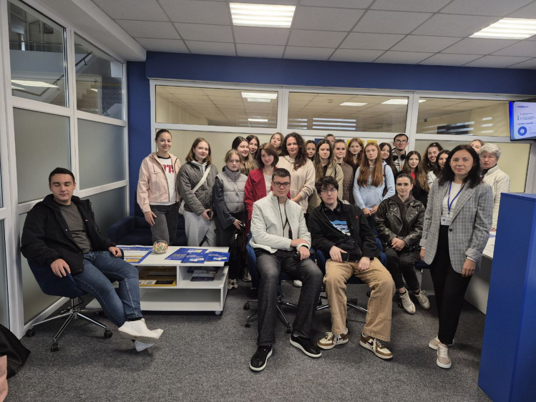 Фото з відвідин центру