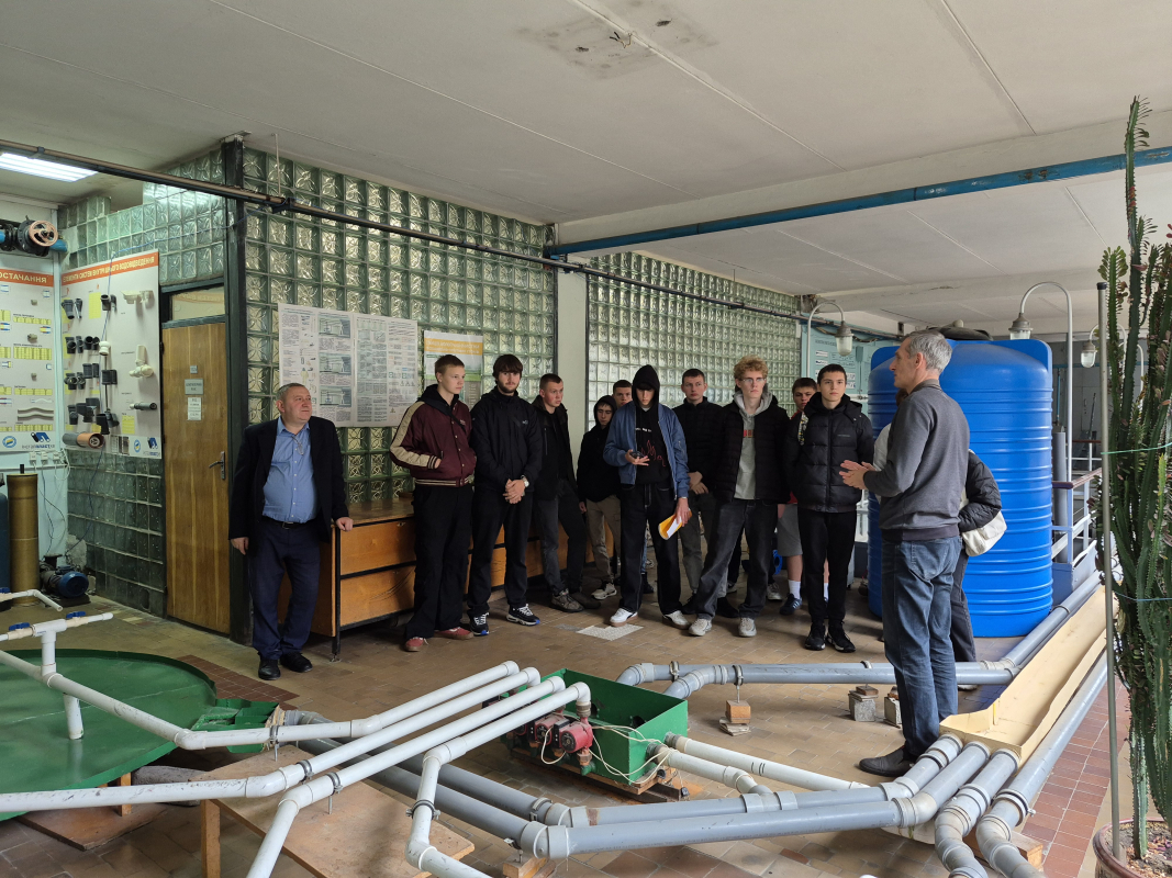 Фото з відвідин ІБІБ