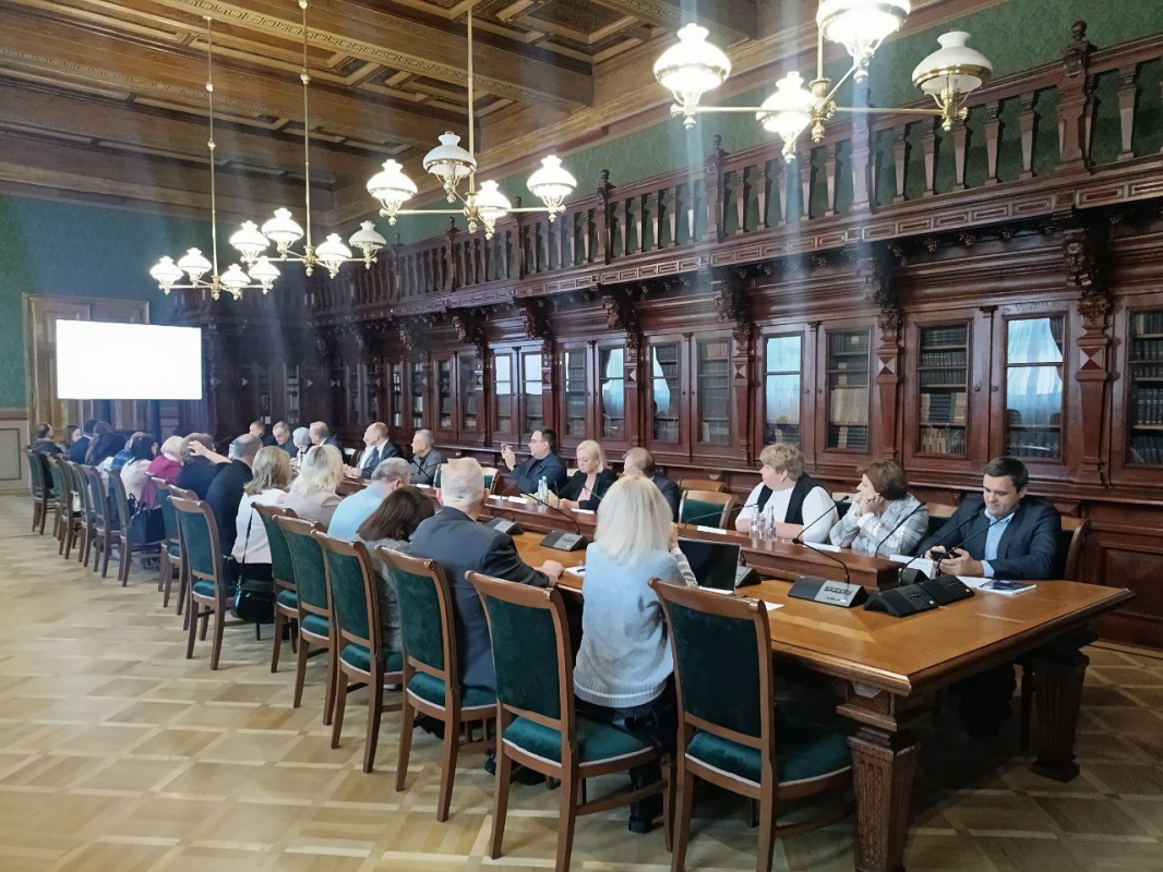 Фото з конференції