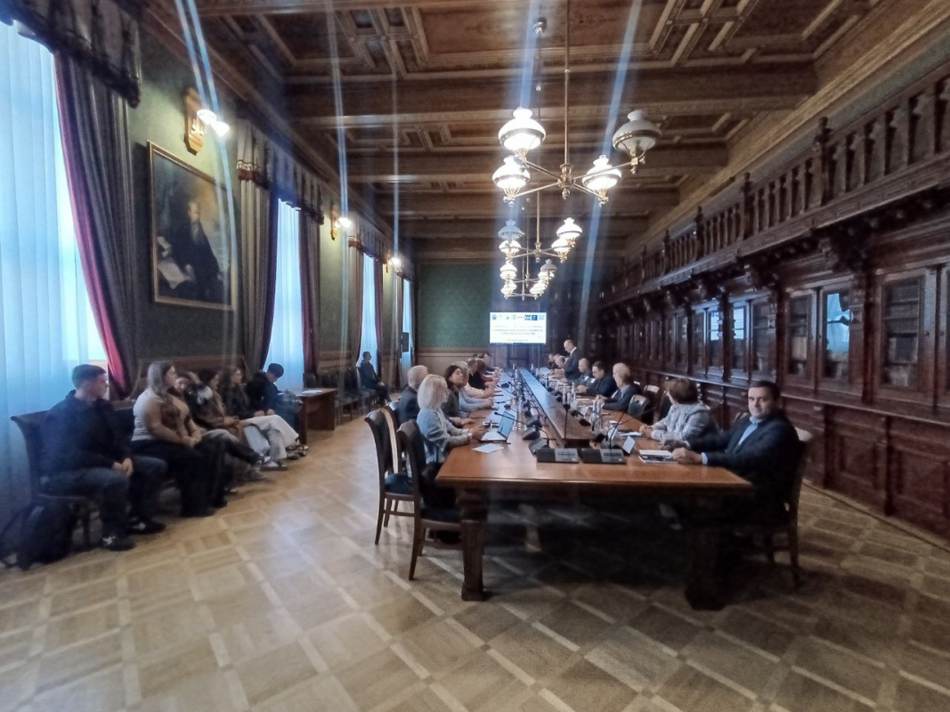 Фото з конференції