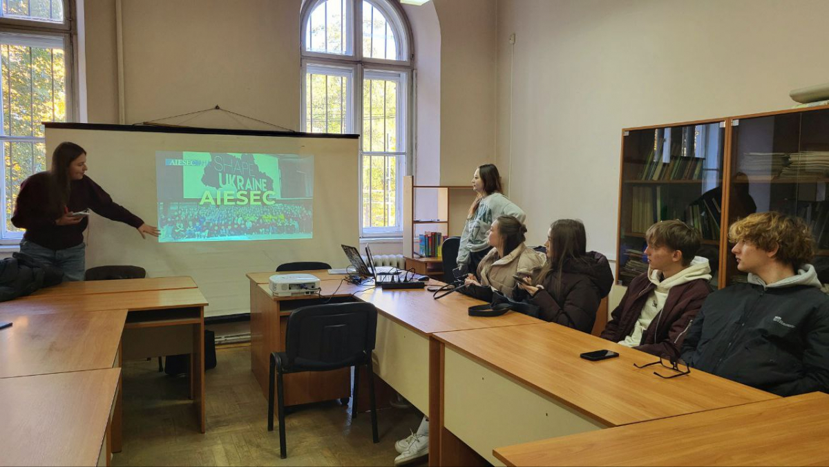 Фото із зустрічі на кафедрі МІ