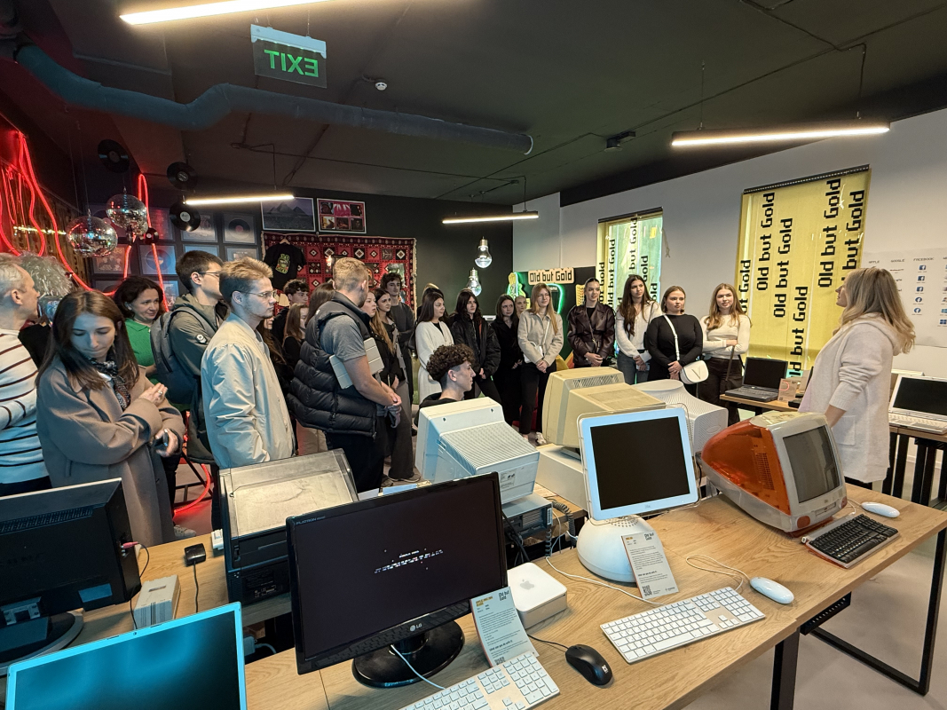 Фото з відвідин компанії