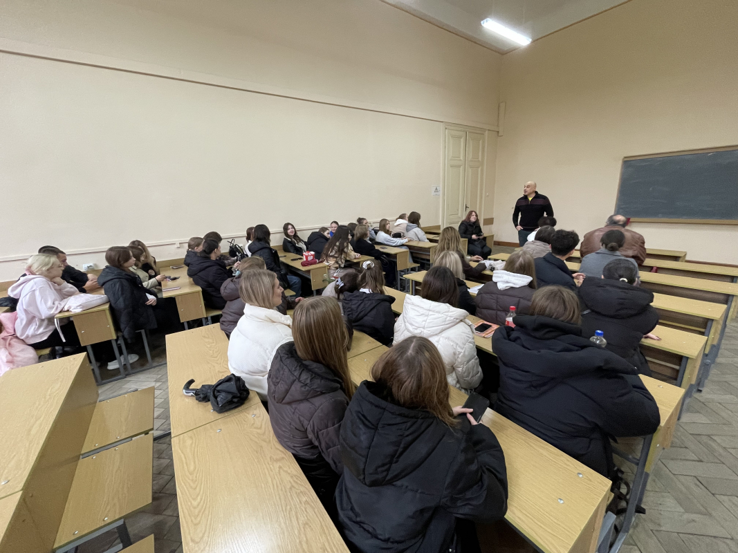 Фото із зустрічі на кафедрі туризму