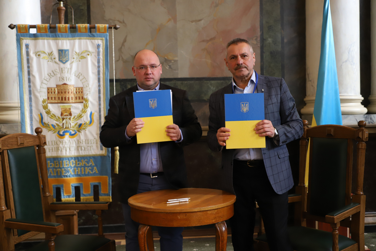 Фото з урочистостей у Львівській політехніці