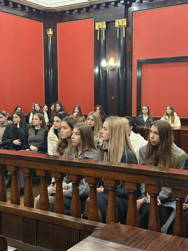 Фото з відвідин суду