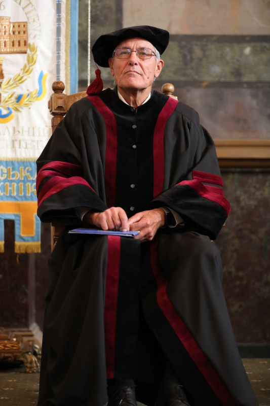 Фото з урочистостей у Львівській політехніці